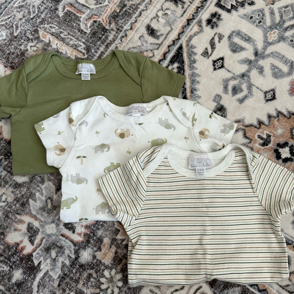 Gender Neutral Baby Onesie Set